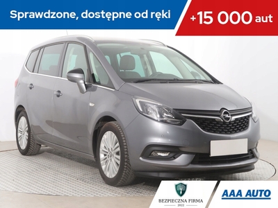 Opel Zafira C Tourer Facelifting 1.6 Turbo 170KM 2018