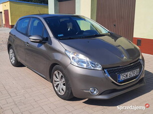 Peugeot 208 1.4 benzyna salon PL 5-drzwi fabryczny lakier przebieg: 74000km