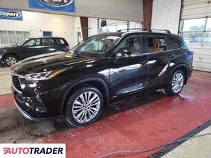 Toyota Highlander 2.0 hybrydowy 2022r. (ANGOLA)