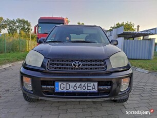 Toyota RAV4 2.0 benz