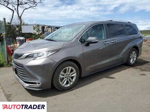 Toyota Sienna 2.0 hybrydowy 2021r. (KAPOLEI)