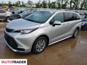 Toyota Sienna 2.0 hybrydowy 2022r. (BRIDGETON)