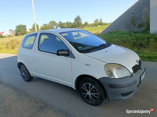 Toyota Yaris do jazdy ekonomiczny 1.0 ważne opłaty Klimatyzacja 2003