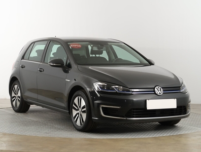 Volkswagen Golf VIII e-Golf , Automat, Navi, Klimatronic, Parktronic