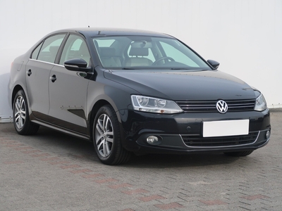 Volkswagen Jetta VI , Salon Polska, Klimatronic, Tempomat, Parktronic,