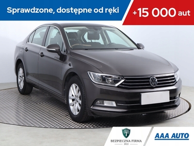 Volkswagen Passat B8 Limousine 2.0 TDI BlueMotion Technology 150KM 2016