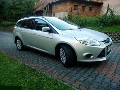 Ford Focus III Kombi 1.6 Duratec Flexi-Fuel 120KM 2011