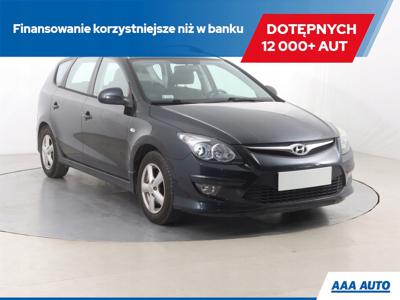 Hyundai i30 I CW Facelifting 1.4 DOHC 109KM 2010