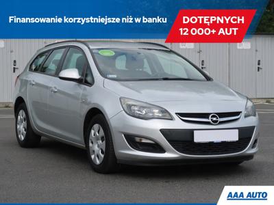 Opel Astra J Sports Tourer Facelifting 1.4 Turbo ECOTEC 140KM 2014