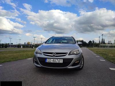 Opel Astra J Sports Tourer Facelifting 1.7 CDTI ECOTEC 110KM 2014