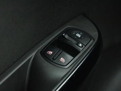 Opel Corsa 2015 1.4 136860km ABS klimatyzacja manualna