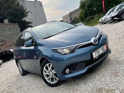 Toyota Auris II 2016