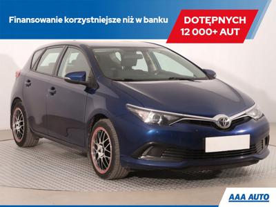 Toyota Auris II Hatchback 5d Facelifting 1.6 Valvematic 132KM 2015