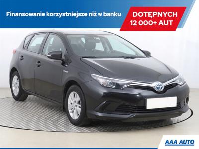 Toyota Auris II Hatchback 5d Facelifting 1.8 Hybrid 136KM 2016