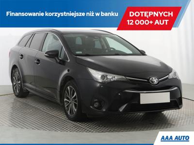 Toyota Avensis III Wagon Facelifting 2015 2.0 D-4D 143KM 2017