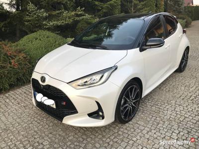 Toyota YARIS GR HYBRID 116KM Biała Perła NAVI AUTOMAT SMART