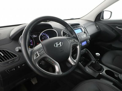 Hyundai ix35 4x4, LED, półskóra, klima auto, czujniki parkowania, grzane fotele