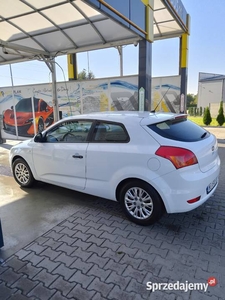 Kia proced 1.4 2009r..