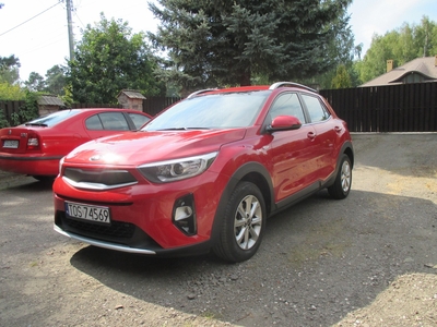 Kia Stonic SUV minimalny przebieg, atrakcyjny wygląd