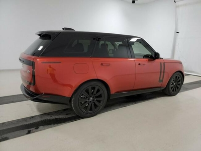 Land Rover Range Rover 2023 SE 3.0L (395HP)