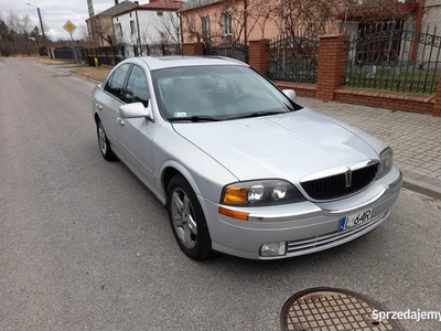 Lincoln LS V8