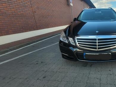 Mercedes E 250 E250 CDI Bdb Stan 204 KM ALU 19 Avangarda WentY Tarcze EL KLAPA SKÓR