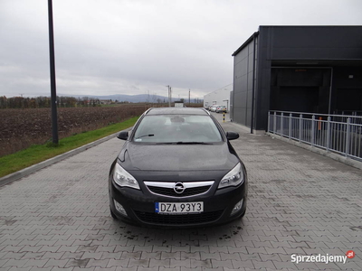 Opel Astra J