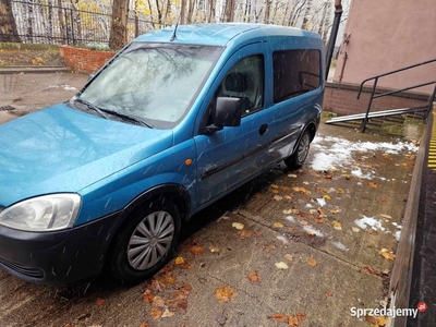 Opel Combo C CHŁODNIA IZOTERMA AGREGAT 1.7D 65KM VAT1