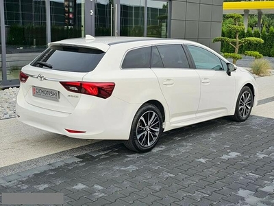 Toyota Avensis 2019r SALON POLSKA Serwisowana w ASO BEZWYPADKOWA Bardzo ładny Egzempl