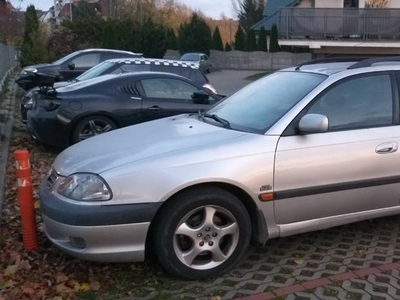 Toyota Avensis T22 D4D 2001r.