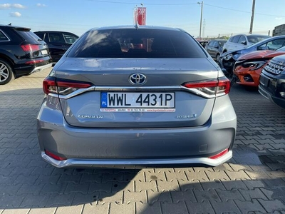 Toyota Corolla Hybrid Kamera Cofania Navi