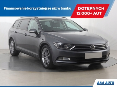 Volkswagen Passat B8 Variant 1.6 TDI BlueMotion SCR 120KM 2017