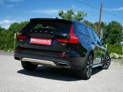 Volvo V60 Cross Country II 2.0 T5 250KM 4x4 4WD -Automat -Kraj -VAT 23% Brutto -1WŁ +Koła zima