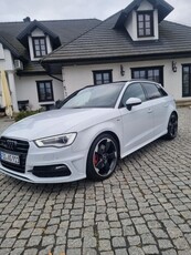 Audi A3 2.0 TDI Sportback (clean diesel) quattro S tronic S line Sportpaket