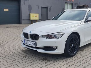 BMW Seria 3 320d Touring xDrive Luxury Line