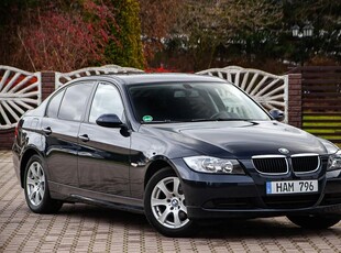 BMW Seria 3 320i