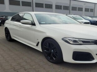 BMW SERIA 5 VII (F90)