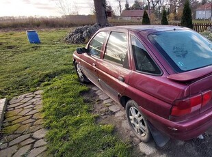 Ford Escort 1997r. Klima Podgrzewana przednia szyba 1.8 TD