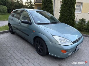 Ford focus mk1 bezwypadkowy przebieg 100tys km