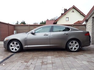 Jaguar XF 4.2 V8 Premium Luxury