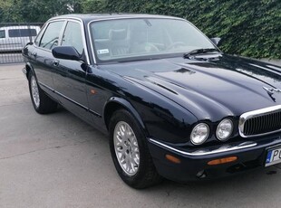 Jaguar xj8 3,2 v8 240KM ważne oc przegląd zarejestrowany bezwypadkowy