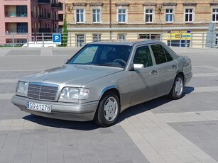 Mercedes-Benz W124 (1984-1993)