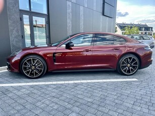 Porsche Panamera 4 E-Hybrid Platinum Edition