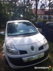 Renault modus z 2011r.