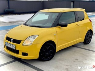 Suzuki Swift 2005 1.3 benzyna, klimatyzacja, z opłatami na rok