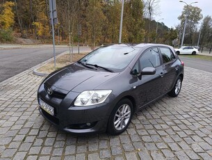 Toyota Auris 1.6 VVT-i Premium MM