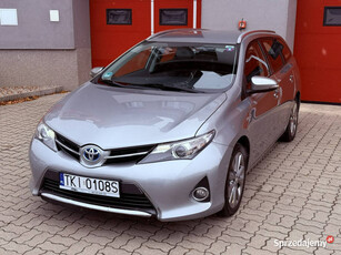 Toyota Auris 1.8 Hybryda| Serwisowany | Gwarancja | Bogate wyposażenie | Z…