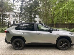 Toyota RAV4 2.5 Hybrid Black Edition by JBL 4x4