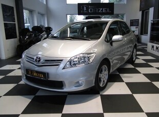 Używany Toyota Auris 2012