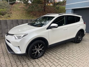 Używany Toyota RAV4 2016